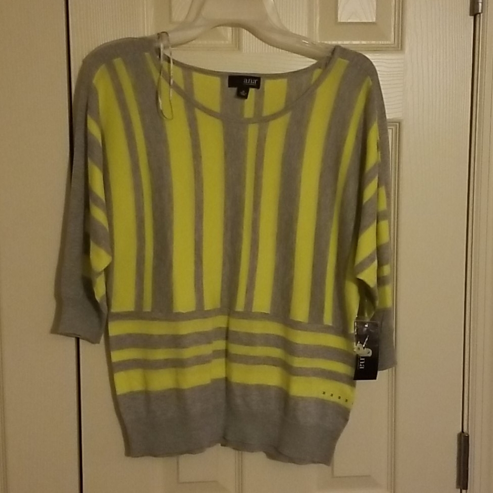 3/4 length sleeve light weight sweater